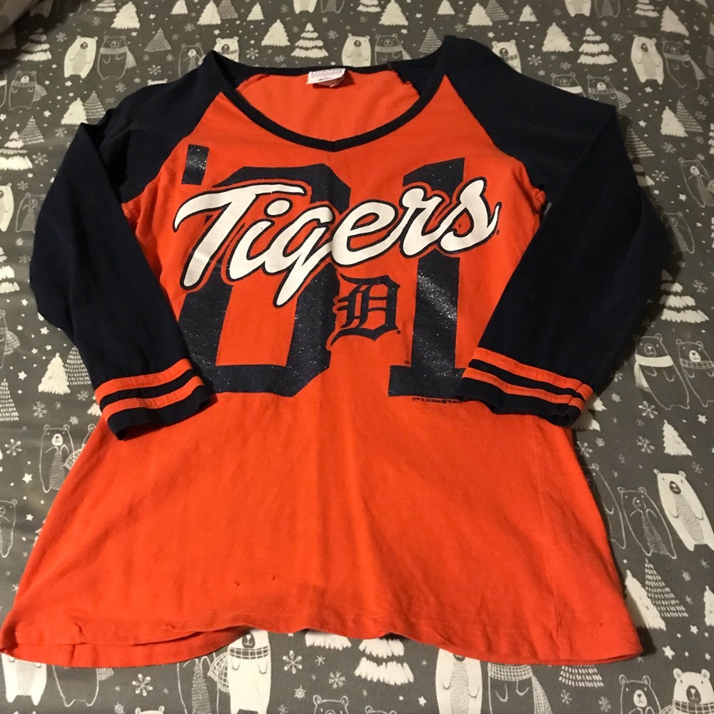 Detroit Tigers shirt